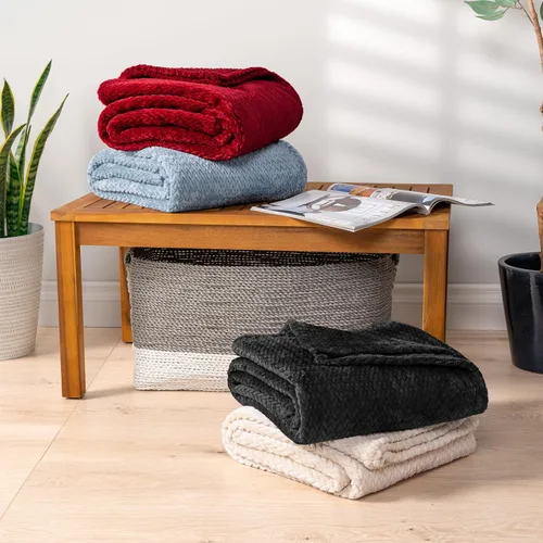 Vista 7 de PAVILIA - Manta de forro polar suave y sólida de color negro para sofá, mantas ligeras y mullidas y cálidas para cama, manta de franela mullida