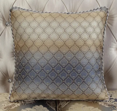 Vista 2 de Acme Sofá Gorsedd con 5 almohadas en tela crema y marfil dorado