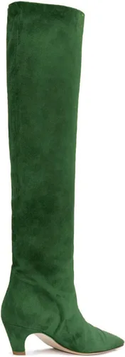 Vista 2 de MOOMMO Botas altas de tacón de gatito sobre la rodilla para mujer, punta cuadrada, de cuero mate, de meter de pantorrilla ancha, plisadas, tacón