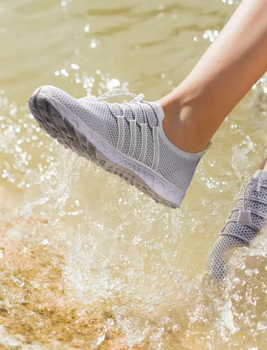 Vista 4 de SEEKWAY - Zapatos de agua para hombre y mujer, secado rápido, zapatos acuáticos minimalistas para la playa, caminar, kayak, canotaje, deportes
