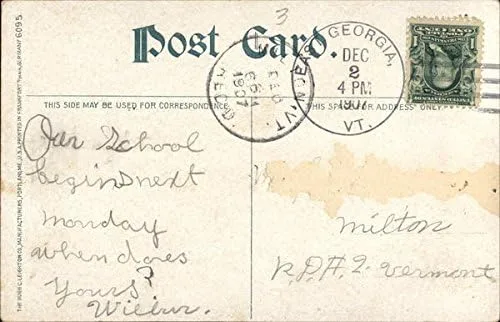 Vista 2 de Church St., Court House on Right St. Albans, Vermont VT Original Antique Postcard