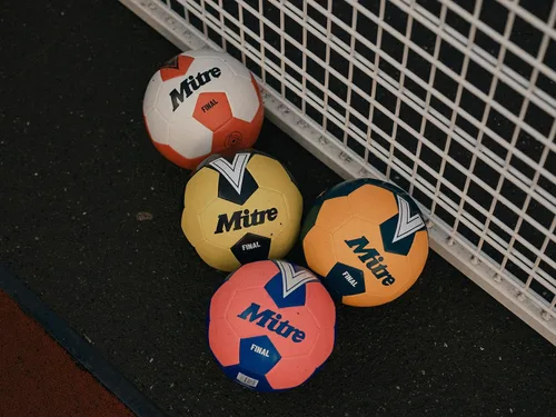 Vista 3 de Mitre Balón de fútbol recreativo