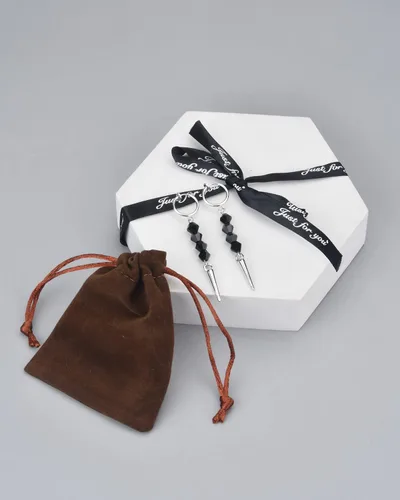 Vista 5 de Aretes Demogorgon Mundo del Revés Monstruo Bombilla del Alfabeto Aretes Colgantes Joyería Regalo para Hombres Mujeres Niñas