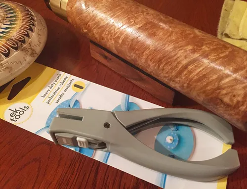 Vista 2 de EK Tools – Perforadora de papel de alta resistencia, ranura vertical