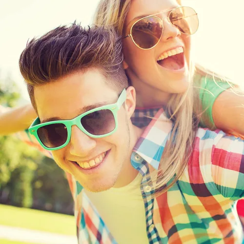 Vista 50 de Suministros para regalos de fiesta de colores neón Paquete de 8 gafas de sol unisex