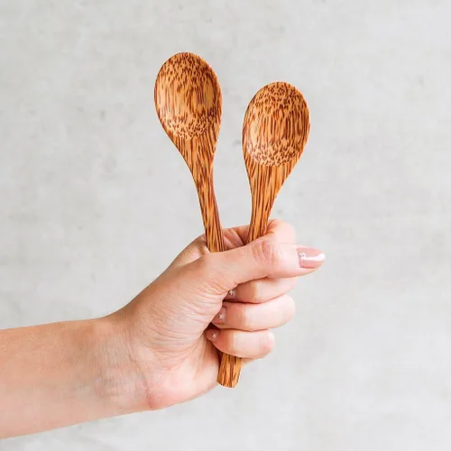 Vista 3 de Juego de 2 cuencos y cucharas de coco natural, pulido con aceite de coco, duradero, ligero, útil, cuenco grande de madera para ensaladas, desayuno