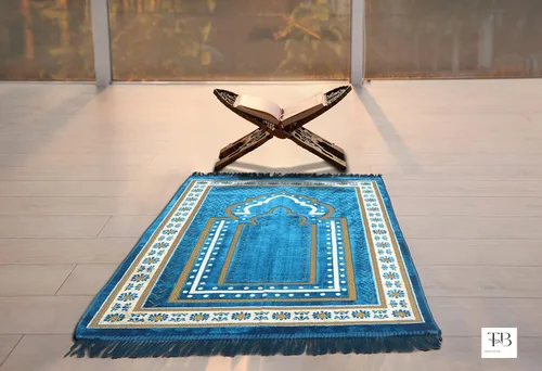 Vista 2 de TB - Alfombra de oración islámica gruesa y suave, alfombra musulmana única árabe, turca, africana, diseño bordado, cuentas de oración diaria, Azul