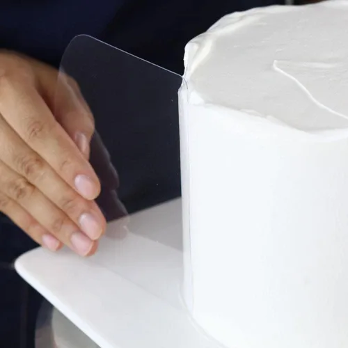 Vista 5 de Leadigol 10 raspadores de plástico para tartas, moldeador flexible de fondant para tartas, raspador de crema transparente para tartas, glaseado más