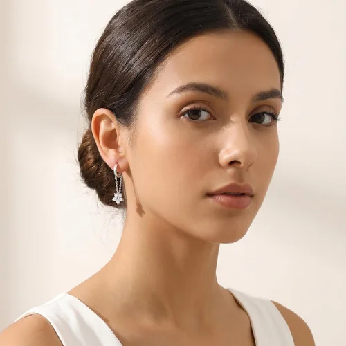 Vista 2 de Reffeer 925 Sterling Silver Flower Chain Drop Earrings Hoop for Women Teens Huggie Hoop Dangle Earrings Chain A-Plata