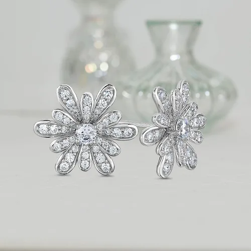 Vista 4 de Natalia Drake Lindos aretes de diamantes de 1 Cttw para mujer en plata esterlina 925 chapada en rodio, Metal precioso., Diamante