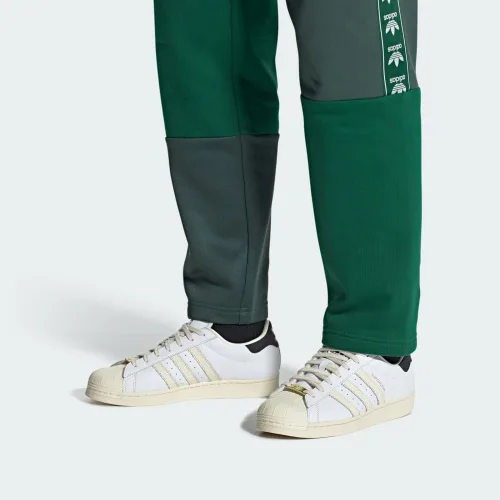 Vista 4 de adidas Superstar - Tenis para hombre