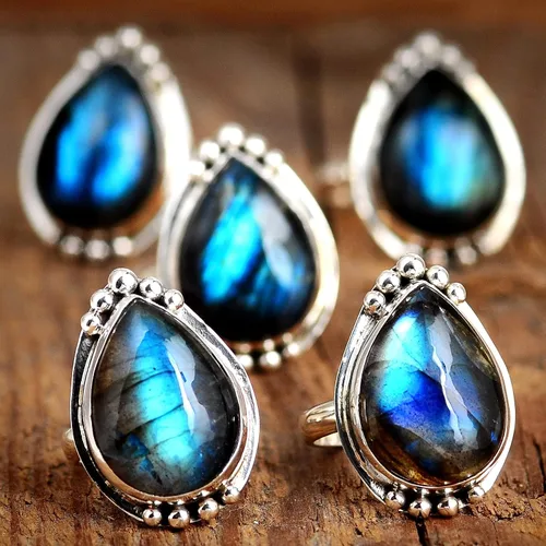 Vista 2 de Boho-Magic Anillo de plata de ley con labradorita para mujer, joyería bohemia con piedras preciosas en forma de lágrima