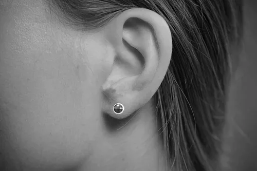 Vista 7 de Aretes de esmeralda colombiana de 0.236 in en acero, cobre, bronce, hierro negro, titanio, plata esterlina, oro de 14 quilates, oro rosa o alambre