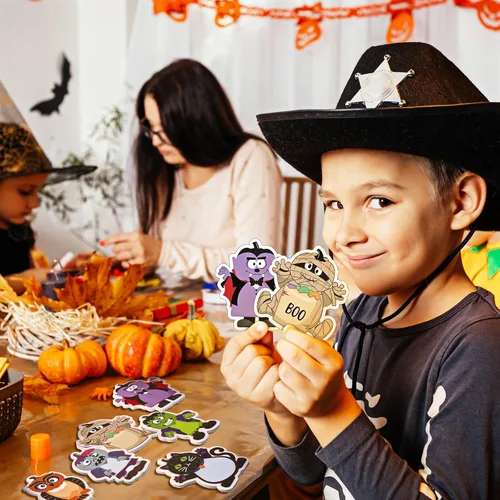 Vista 4 de Pajean 800 hojas de notas adhesivas de Halloween, 40 blocs de notas adhesivas espeluznantes, divertidas, calabaza, fantasma, gato, extraña estética