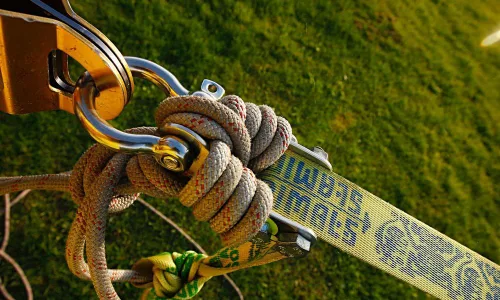 Vista 3 de Gibbon Slackline Shackle - Soporte Slackline para anclaje - Accesorio de línea floja para líneas largas y tricklines - Accesorios para tu kit