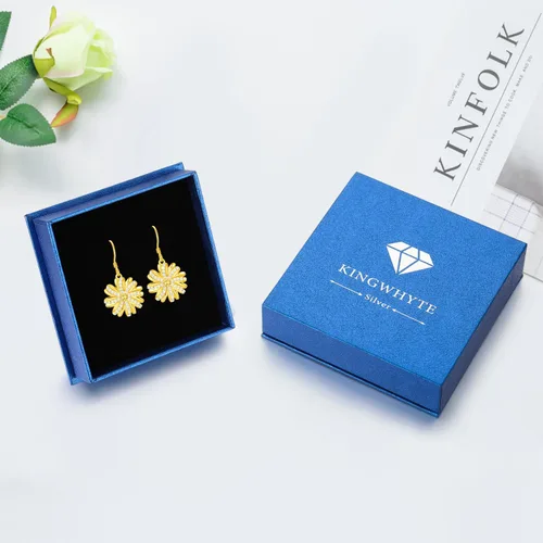 Vista 6 de Dreamboat Aretes de flores para mujeres y niñas, chapados en oro de 18 quilates, aretes colgantes de flores, para aniversario, fiesta de cumpleaños