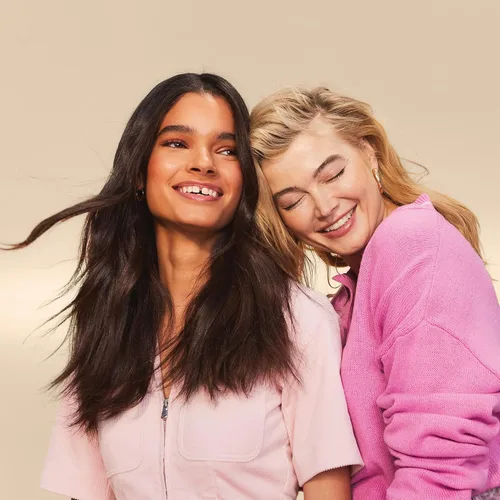Vista 6 de VERB Dry Shampoo Light - Refresh, Absorb Oils + Extends Styles - Refreshing Dry Shampoo Spray for Light Tones - Vegan, No Parabens or Harmful