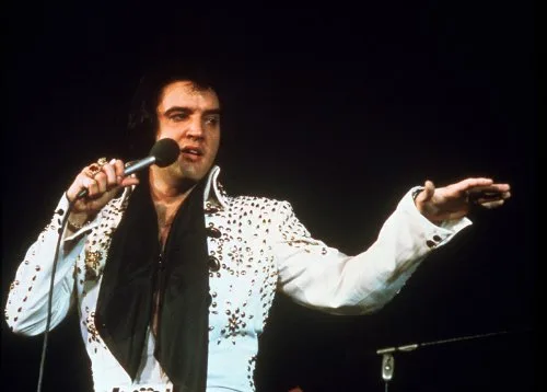 Vista 11 de Elvis on Tour (Blu-ray Book)
