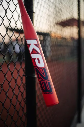 Vista 3 de Miken 2025 KP23 Bate de softbol de lanzamiento lento USSSA Barril de 31,8 cm Maxload Compuesto de 2 piezas Múltiples tamaños