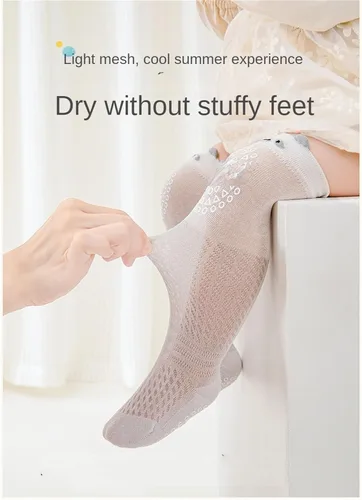 Vista 2 de Calcetines antideslizantes hasta la rodilla para bebés y niños pequeños, mallas delgadas para recién nacidos, para gatear en el suelo, 5/6 paquetes