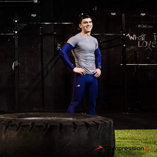 Vista 5 de CompressionZ - Conjunto de camisa y pantalones cortos de compresión para hombre (grisnegro, XL)