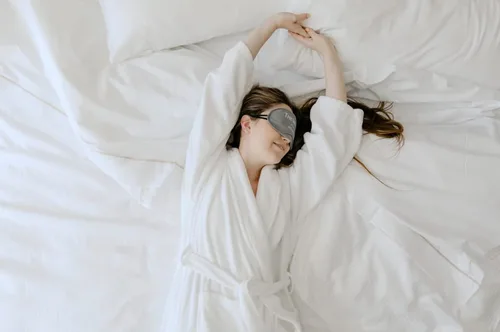 Vista 2 de Westin Bata de spa - Bata de microfibra suave y absorbente, talla única, Blanco