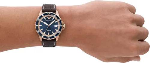 Vista 4 de Emporio Armani Reloj deportivo inspirado en buceo para hombre con correa de acero inoxidable, cerámica o silicona