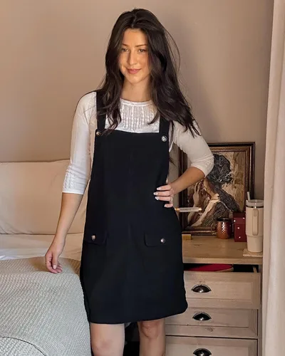 Vista 5 de luvamia Vestido de pana para mujer, tirantes ajustables, casual, a la moda, overoles cortos con bolsillos