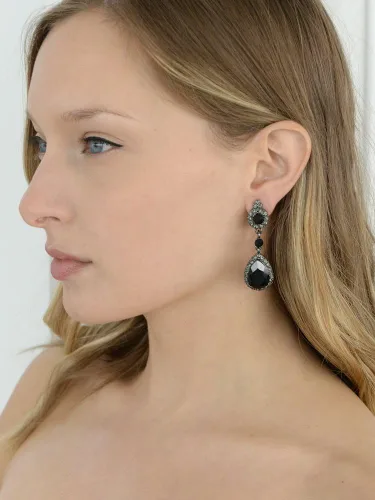Vista 2 de Mariell Aretes colgantes de lágrima de cristal negro, joyería para novias, damas de honor, bailes de graduación y fiestas de boda, Metal Cristal