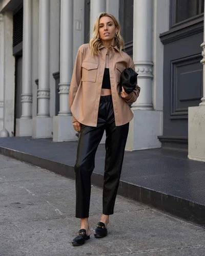Vista 3 de The Drop Chaqueta larga de piel sintética Lisadnyc para mujer