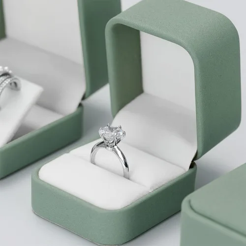 Vista 3 de Caja de anillo de cuero para compromiso de propuesta Caja de regalo de anillo de joyería de cuero verde oliva