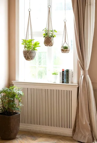 Vista 2 de Dahey Juego de 3 colgadores de macramé para plantas con ganchos, cesta colgante de interior de 35/29/23 pulgadas hecha a mano con cuerda de algodón