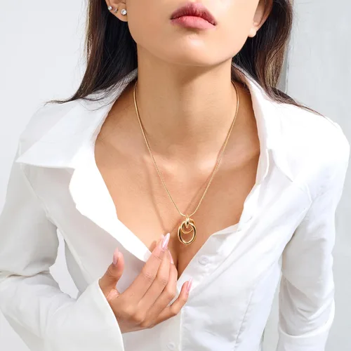 Vista 2 de Collar con dije de nudo de oro para mujer, collar de oro chapado en oro de 14 quilates, gargantilla de nudo de moda