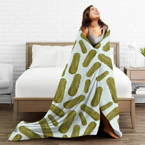 Vista 4 de Cobija de pepinos encurtidos, manta de cama suave, ligera y acogedora manta de franela de felpa para sofá o dormitorio, 60 x 50 pulgadas