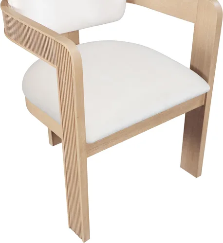 Vista 9 de Meridian Furniture 11094Cream-C Sacha Collection Silla de comedor Art Deco, terciopelo crema Ultra Luxe, terciopelo de 460 GSM, acabado natural