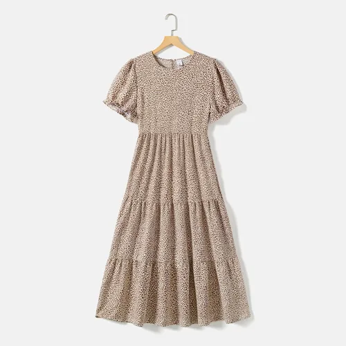 Vista 2 de IFFEI Vestidos de verano para mamá y yo, estilo bohemio, a juego, con volantes, manga abombada, cintura alta, vestido largo por debajo