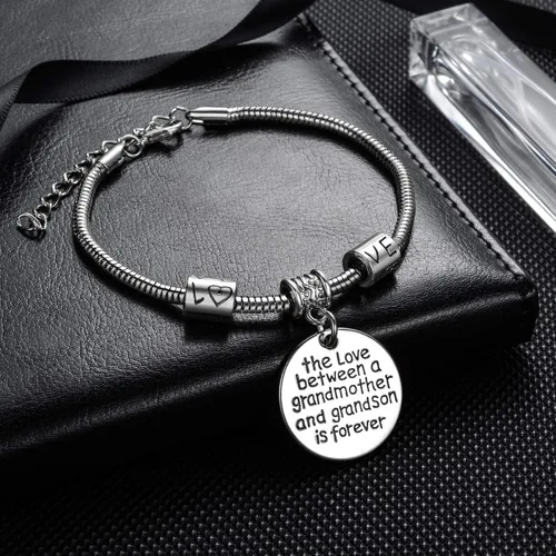 Vista 3 de Brazalete con colgante "Love between a Grandmother and Grandson is Forever