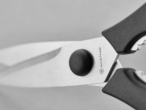 Vista 4 de Wüsthof Cuchillo de cuchilla clásico de 6 pulgadas que se deshacen tijeras de cocina