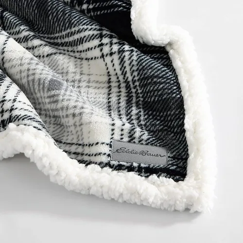 Vista 4 de Eddie Bauer - Manta de tamaño Queen, manta de cama de felpa ultrasuave con reverso de piel de oveja sintética, manta para sofá y cama