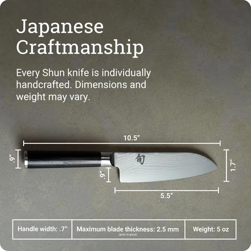 Vista 4 de Shun Cuchillo Santoku clásico de 5 1/2" Cuchillo multiusos japonés hecho a mano, núcleo VG-MAX, revestimiento de acero inoxidable de Damasco