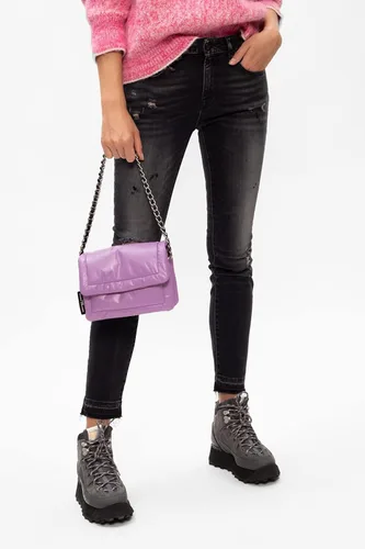 Vista 4 de Marc Jacobs Mini bolsa de hombro de piel con almohada