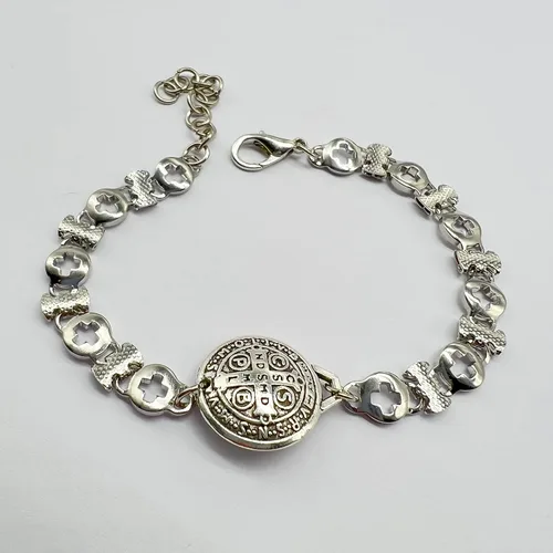 Vista 2 de Pulsera de medalla de San Benito, cadena de acero inoxidable con patrón de cruz, joyería religiosa para hombres, mujeres, adolescentes y adultos