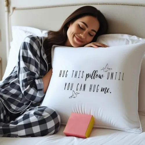 Vista 3 de Oh, Susannah Listo para regalar, abrazar esta almohada hasta que puedas abrazarme, kit de regalo de funda de almohada incluida, regalo de relación a
