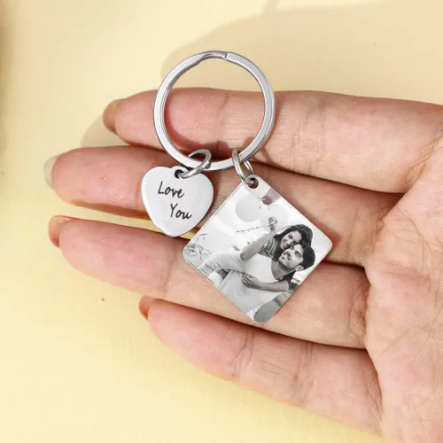 Vista 5 de Llavero unisex personalizable con calendario, foto o grabado