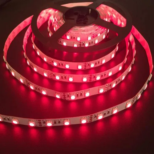 Vista 4 de Tira de luz LED infrarroja (850 nm) de 16.4 pies/carrete DC12V tiras LED flexibles de un solo chip 300 LEDs cortables, bajo brillo, amplia cobertura