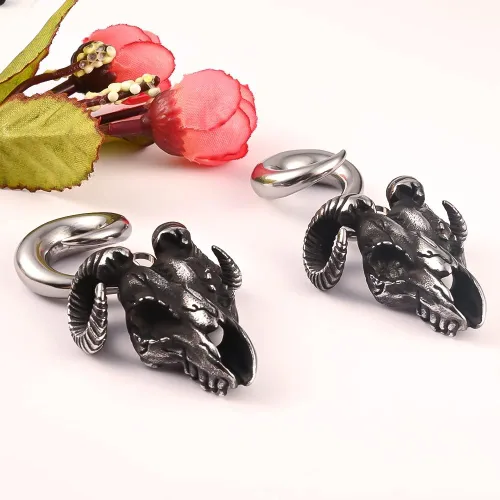 Vista 3 de DOEARKO 2PCS Ear Gauges Fashion Goat Skull Ear Hanger Weights for Stretched Ears Tunnels 316 Stainless Steel Hypoallergenic Body Jewelry