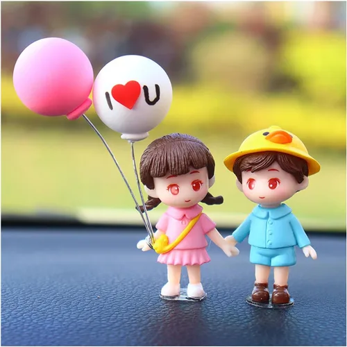 Vista 9 de DXNQ Lindas decoraciones de tablero de automóvil para parejas, preciosas figuras de dibujos animados de besos, adorno de automóvil