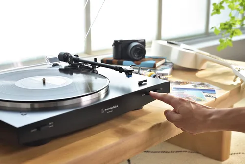 Vista 8 de Audio-Technica AT-LP3XBT-BK Tocadiscos Bluetooth con transmisión de correa totalmente automático 33/45 (Negro)