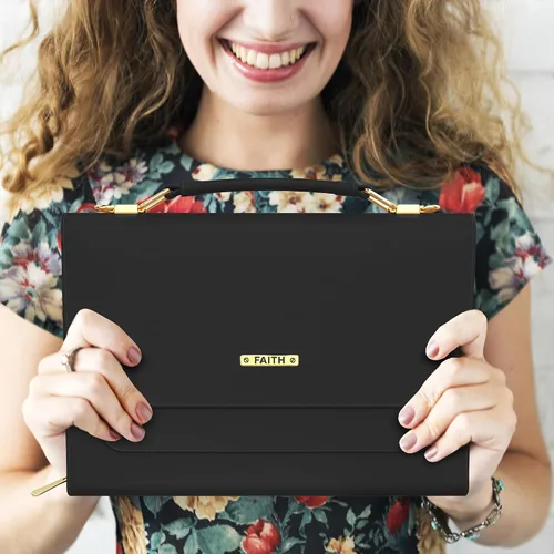 Vista 6 de DEHITE Funda para la Biblia para mujer, bolsa de transporte para la Biblia, ranuras para bolígrafos, bolsillo con cremallera, correa para el hombro