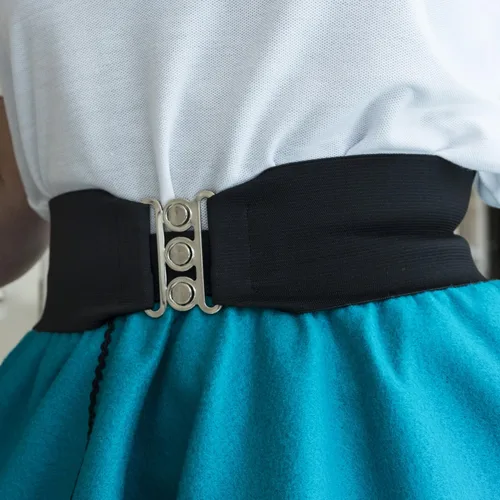 Vista 3 de Hip Hop 50's Shop Cinturón elástico de 3 pulgadas de ancho estilo años 50 para mujer, tallas junior y grandes, hecho a mano en los Estados Unidos